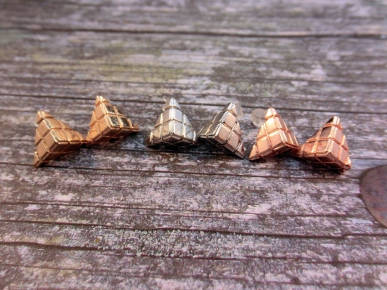 Dreieck Pyramiden Ohrstecker Fashion